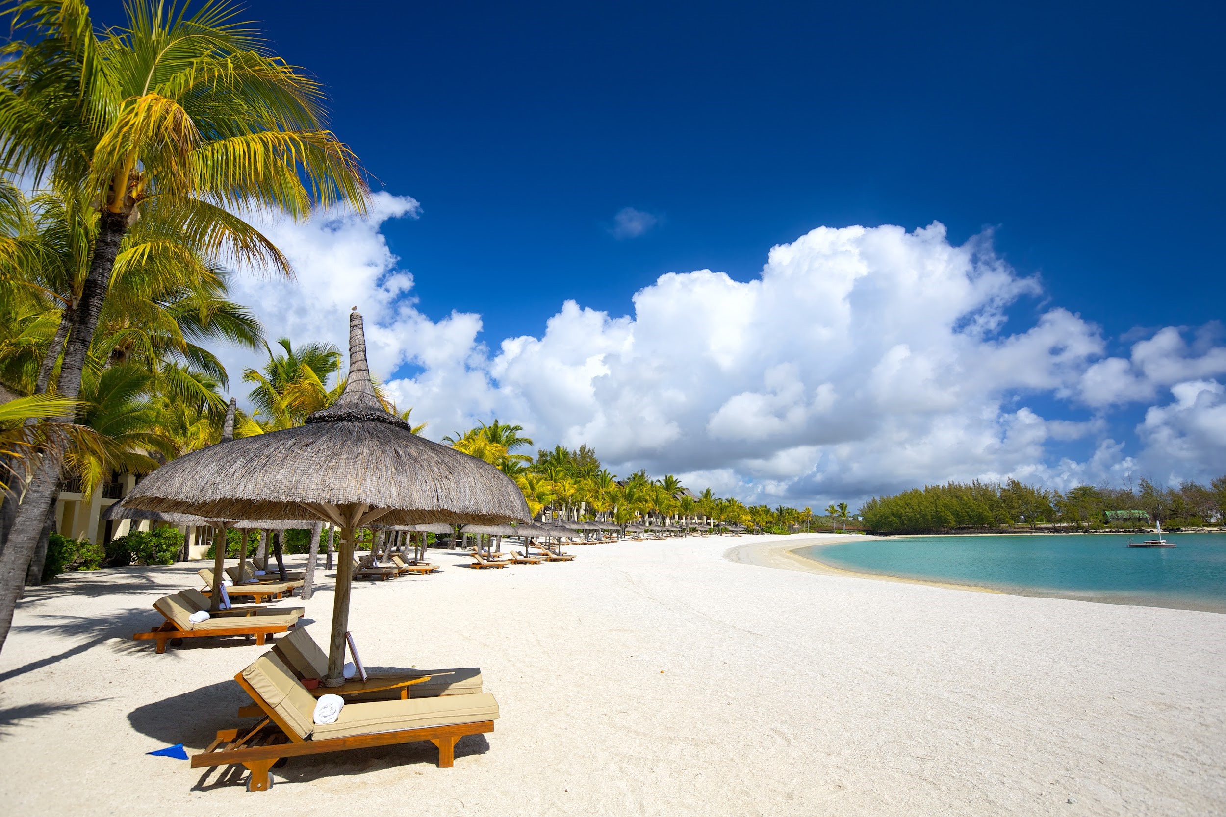 A Comprehensive Guide to Settling in Mauritius to Enjoy Your Retirement